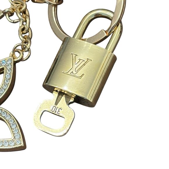 Authentic Louis Vuitton Lock & Key Set #310 On An Unbranded Keychain - Picture 3 of 8